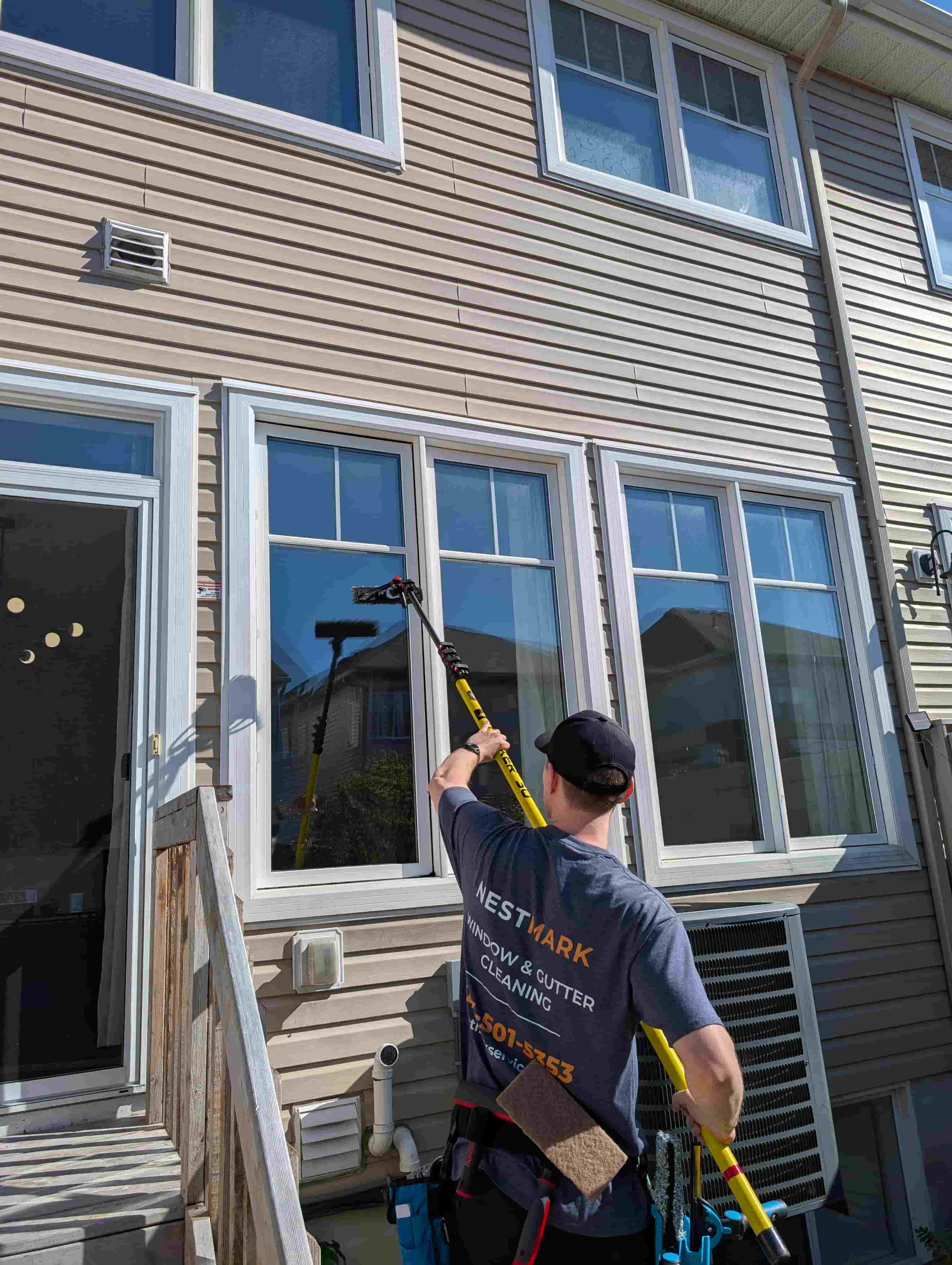 Professional exterior window cleaning for Ottawa homes