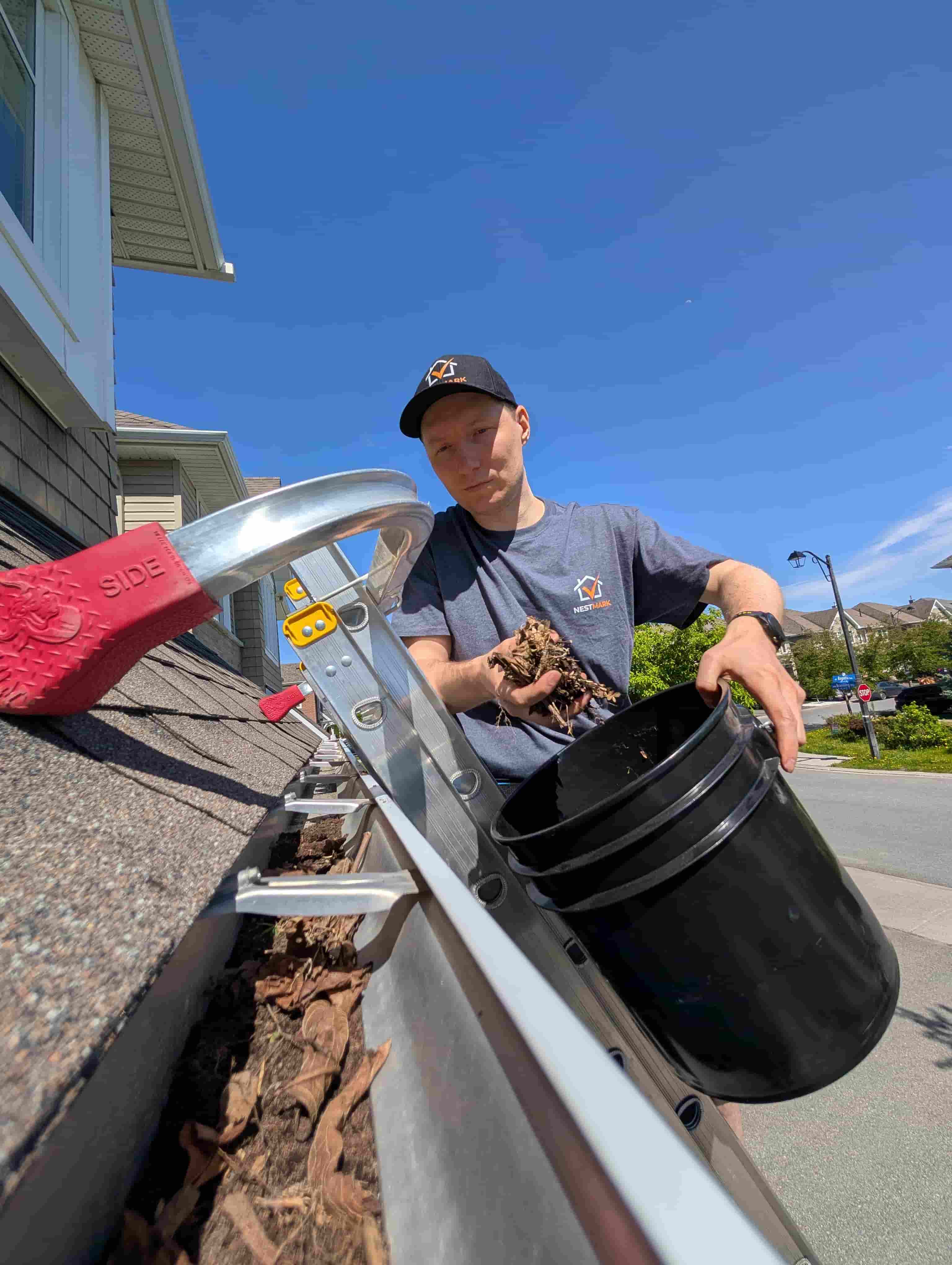 Professional gutter cleaning service for Ottawa homes