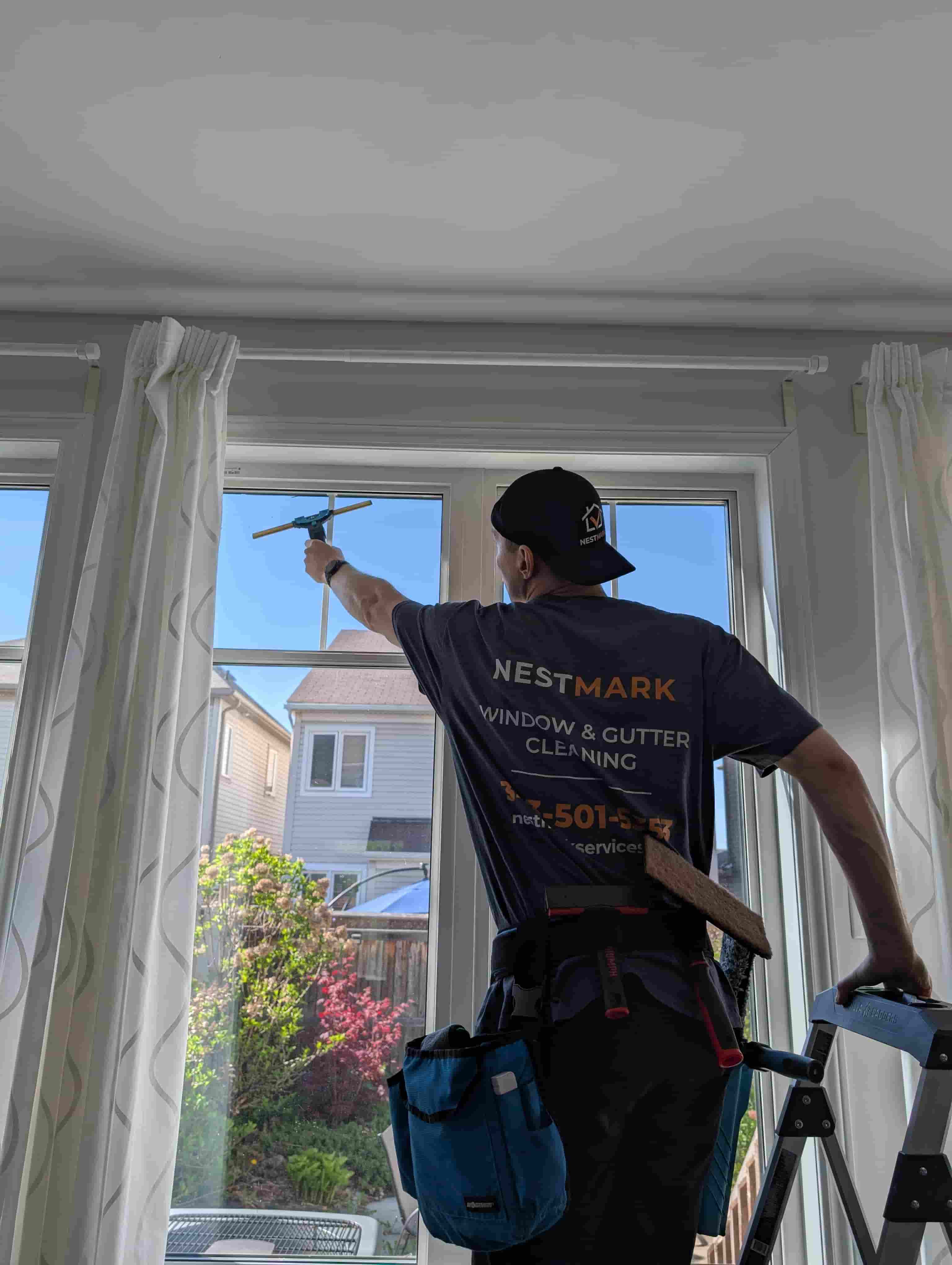Professional interior window cleaning for Ottawa homes